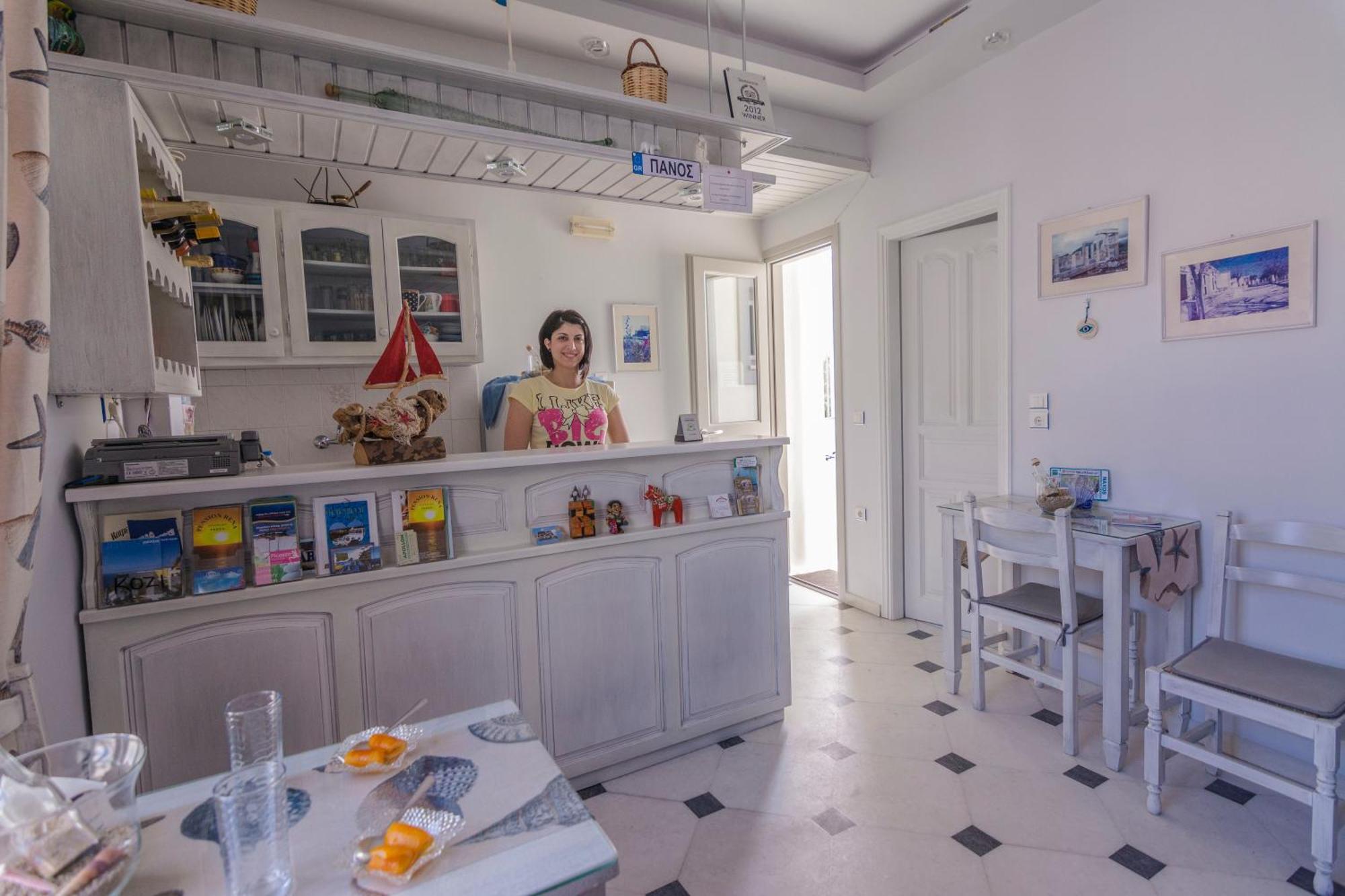 Sofi Pension Naxos City المظهر الخارجي الصورة
