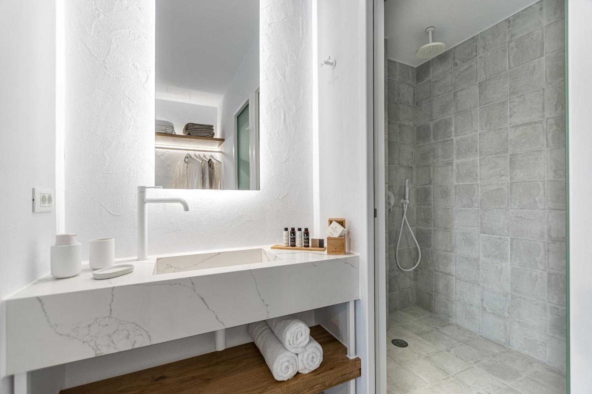 Sofi Pension Naxos City المظهر الخارجي الصورة