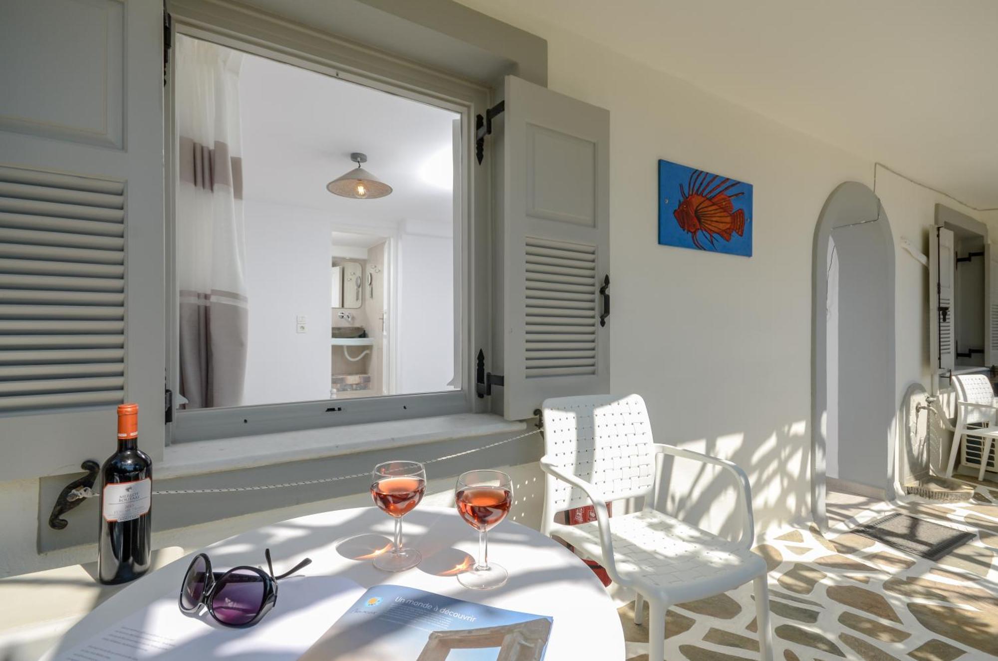 Sofi Pension Naxos City المظهر الخارجي الصورة