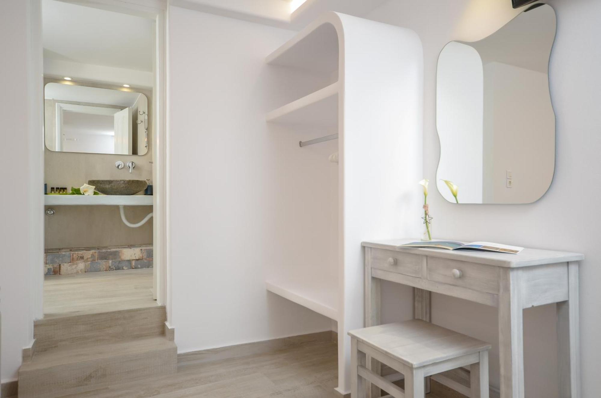 Sofi Pension Naxos City المظهر الخارجي الصورة