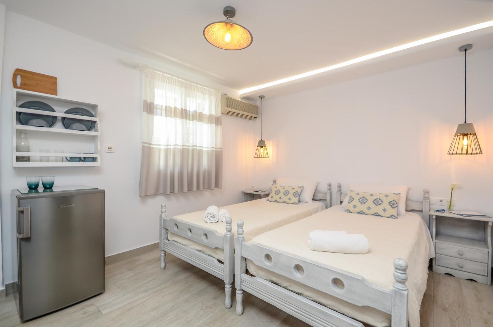 Sofi Pension Naxos City المظهر الخارجي الصورة