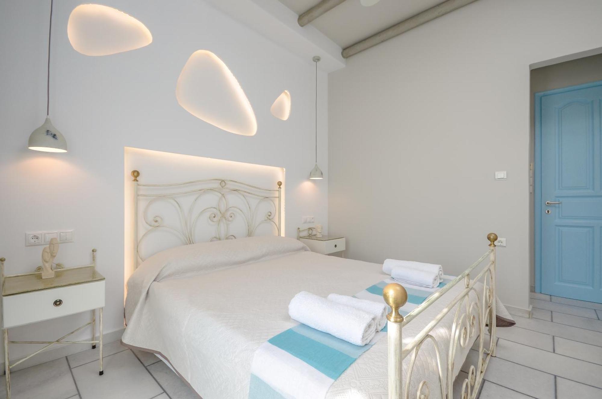 Sofi Pension Naxos City المظهر الخارجي الصورة