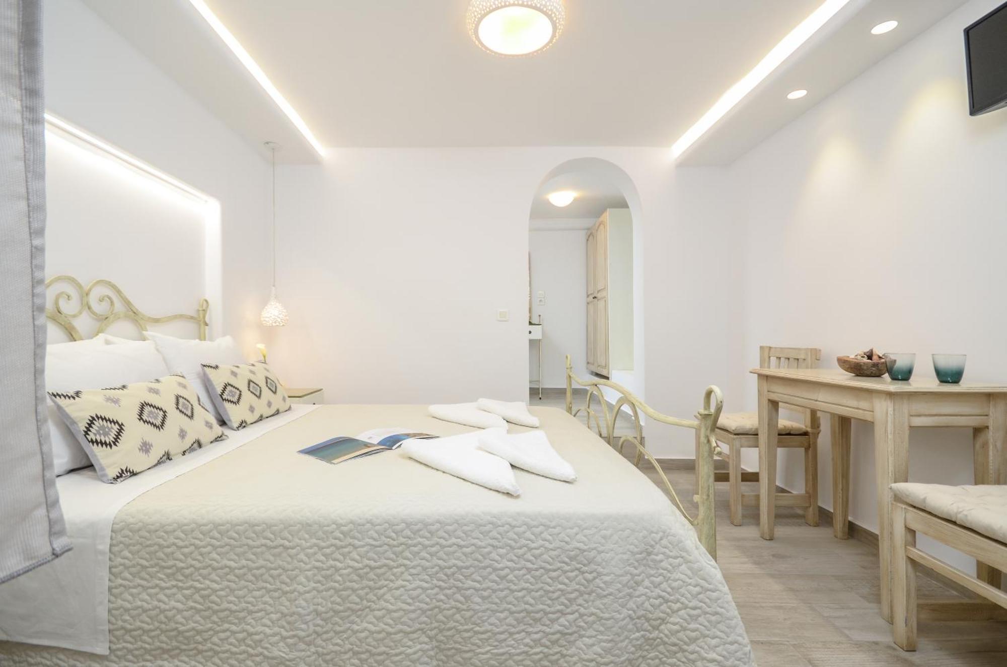 Sofi Pension Naxos City المظهر الخارجي الصورة