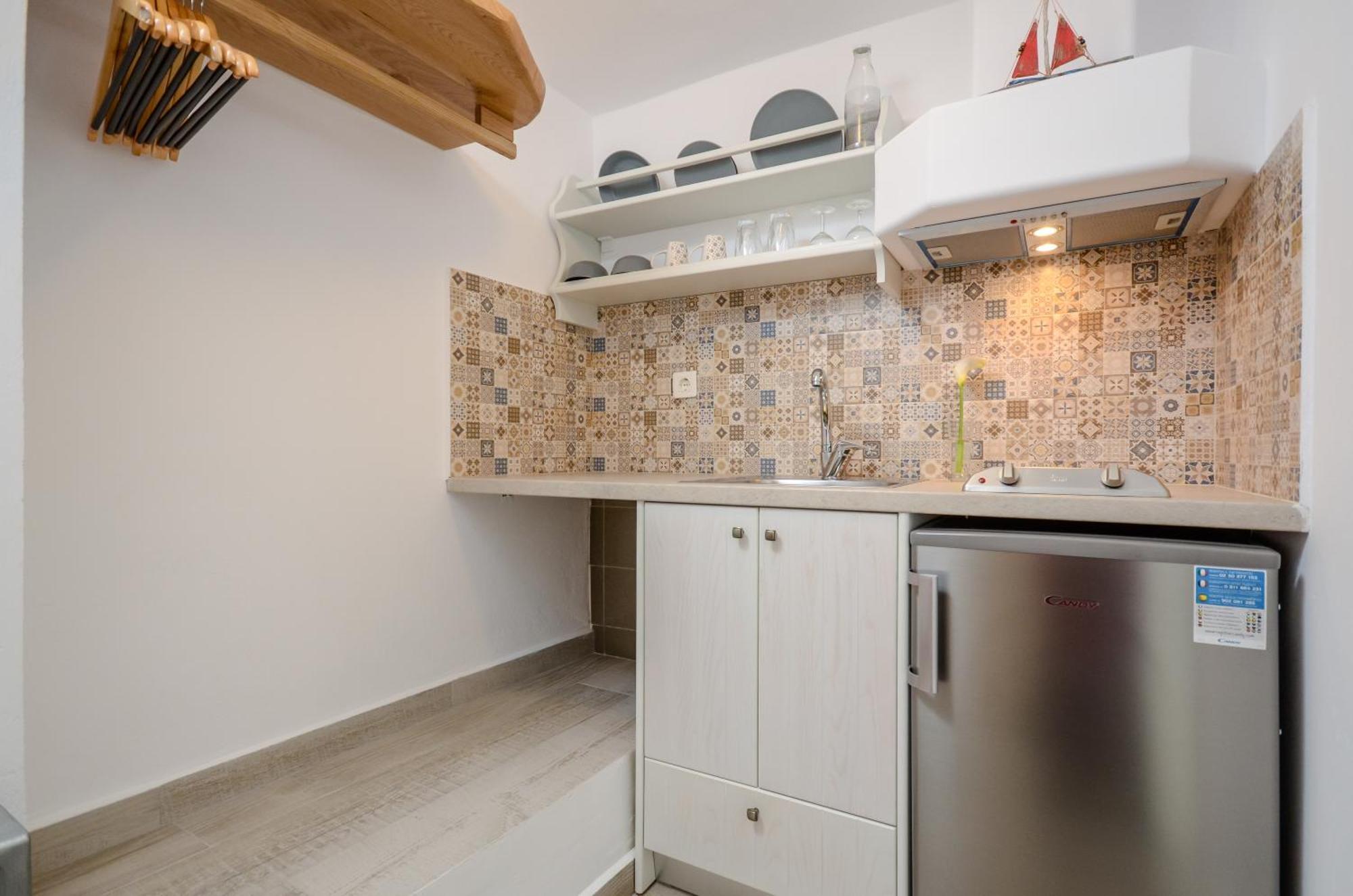 Sofi Pension Naxos City المظهر الخارجي الصورة